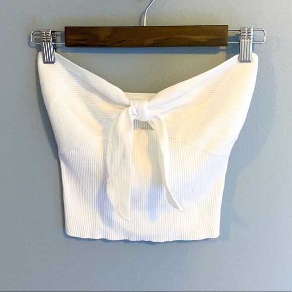 Lottie Moss Tops - Lottie Moss ribbed white crop top